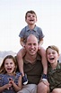 El príncipe Guillermo ha compartido la foto más divertida de sus hijos ...