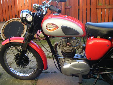 1962 Bsa B40 Classic Bike Blackred 350cc Tax Exempt