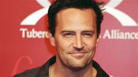 Matthew perry is 51 years, 5 months, 29 days old. Matthew Perry - La biographie de Matthew Perry avec Gala.fr