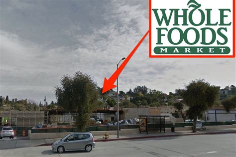 Whole foods market 365 2153 w. Relax, Hipsters: Silver Lake's Whole Foods Will Serve ...