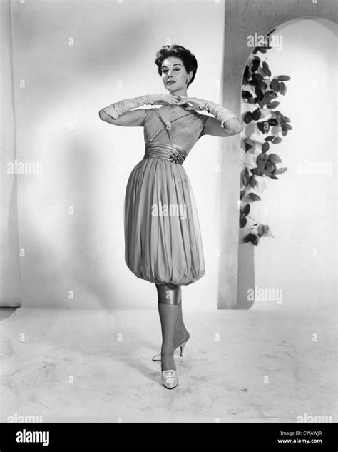 1950s Fashion Model Hi Res Stock Photography And Images Alamy