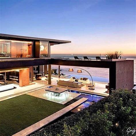 You Must See These Modern Luxurious Mansions