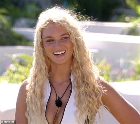 Love Island 2019 Lucie Donlans Ex Devastated As He Learns She