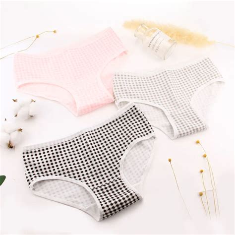 Hui Guan Grid Patterned Cartoon Underwear For Girls Student Cute Cotton