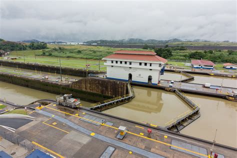 Am Panamakanal Die Miraflores Schleusen