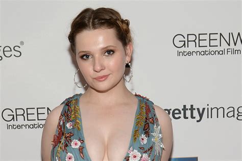 Abigail Breslin Explains Why She Kept Sexual Assault Secret