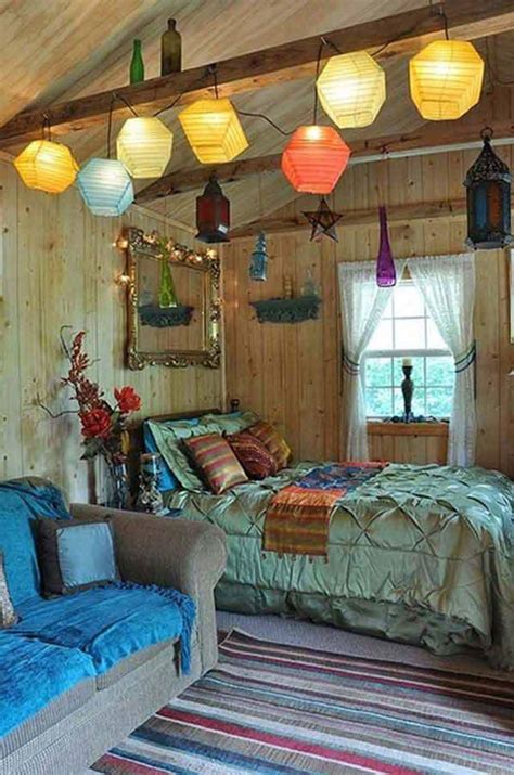 A boho chic atmosphere is mostly created with the help of fabric: 20 Amazing Boho Chic Bedroom Ideas