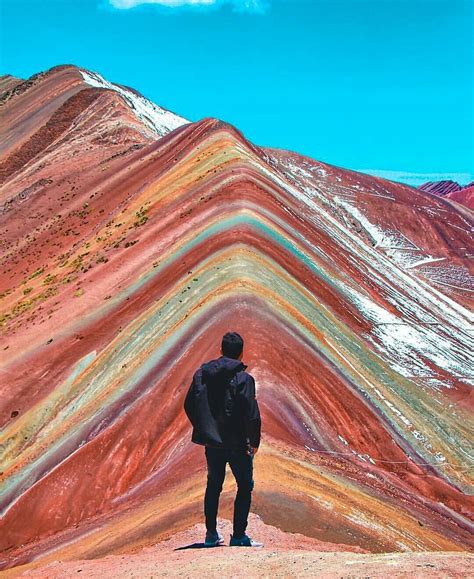 Rainbow Mountain Peru Qustsourcing