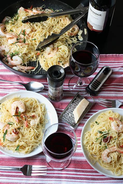 If you want to serve this with pasta, i highly recommend doubling the sauce. Shrimp,Garlic,Wine,Cream Sauce For Pasta - Creamy Garlic ...