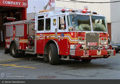 Fire Replicas Fdny Engine 211 Scale Model 248