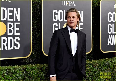 Brad Pitt Roasts Leonardo DiCaprio Over Titanic Raft During Golden Globes Speech Video