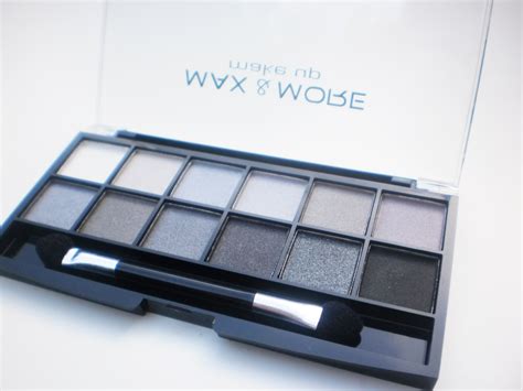 Shop now for up to 50% off!. Max & More Smokey Eyes Eye Shadow Palette | Twinkelbella