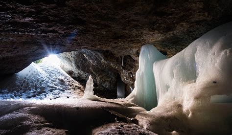 Ice Caves In The Usa