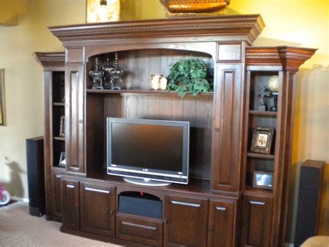 Get complete information including history, pictures, best time to visit, recommended hours, address and part of the the lyndon b. Built In Entertainment Center Plans Pdf Furniture Cool ...