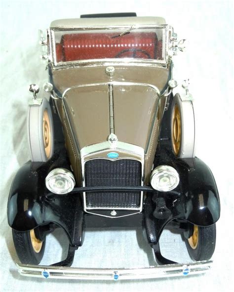 Motor City Classics 118 Scale Die Cast Car 1931 Ford Model A