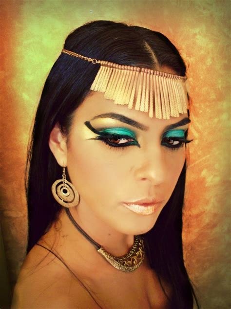 Pin De Natalie En Halloween Maquillaje Egipcio Maquillaje Cleopatra