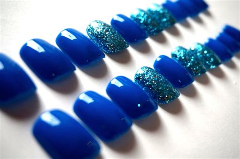 Today i am showing you how i put my contacts in and out of my eyes with long nails! How to Put on Fake Nails (With images) | Bright blue nails ...