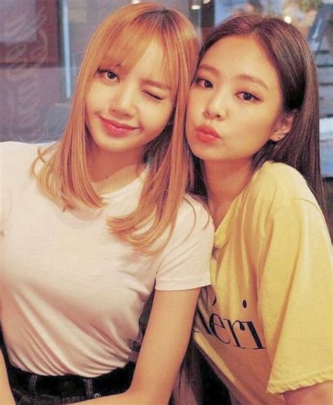 Jennie and lisa are groupmates. Lisa and Jennie//BlackPink | Jennie blackpink, Jennie, Kim ...