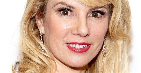 Ramona Singer Real Housewives Best Makeup Tips Learned From Being On Tv Us Weekly