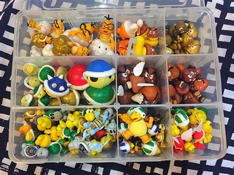 Super Mario Mini Figures Stash Toys Amino