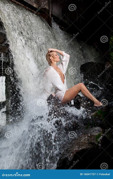 Young Woman Near The Waterfall Stock Image Image Of Stone Glamour