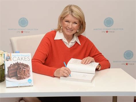 Macys Martha Stewart Settle Contract Dispute