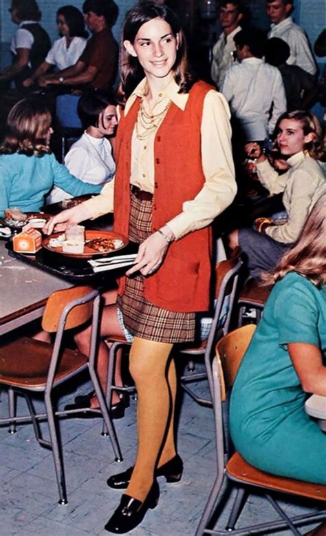 Cool Old Photos Show What School Looked Like In The 1970s School