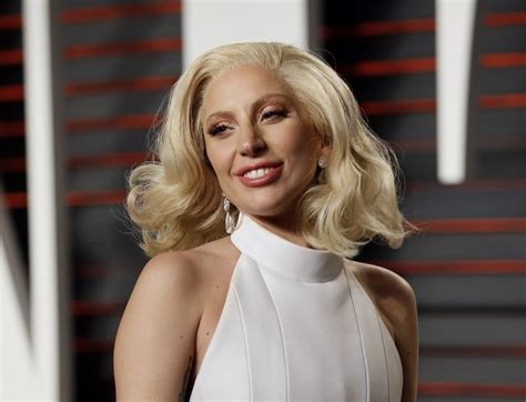 Lady Gaga May Replace Beyonce In Bradley Coopers ‘a Star Is Born Remake