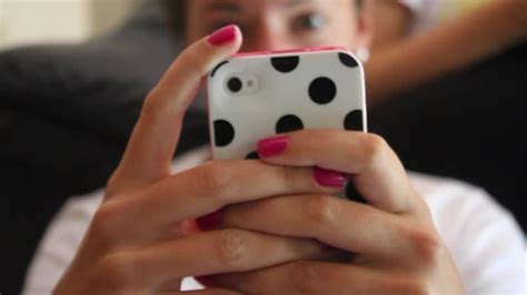 Heavy Social Media Use May Hurt Teens Mental Health Study Says
