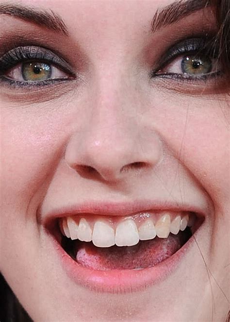 Pin By L On Bunny Teeth And Fangs Kristen Stewart Actress Kristen