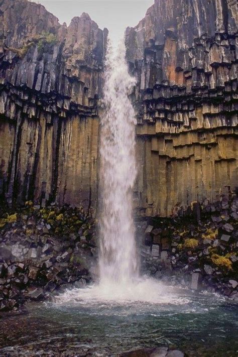 10 Reasons To Visit Iceland Waterfall Beautiful Waterfalls