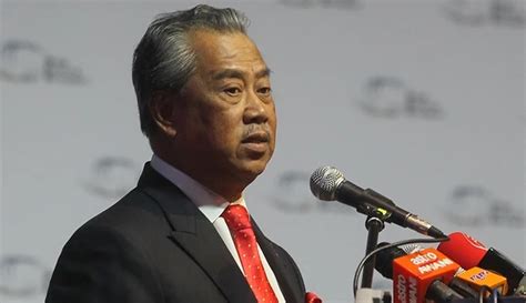 Muhyiddin said the government would continue negotiating with other pharmaceutical companies to ensure malaysia would have enough supply of vaccines. Govt signs deal with Pfizer for 12.8 mil Covid-19 vaccine ...