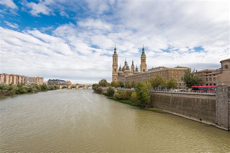 Picture Church Cathedral Spain Zaragoza River Ebro