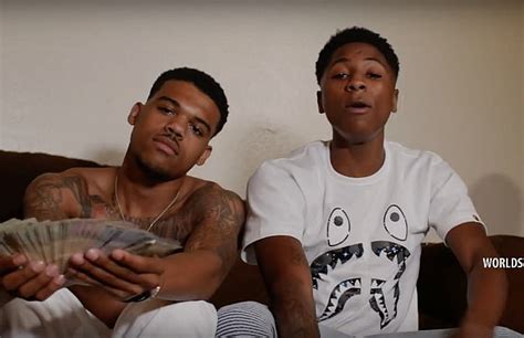 Watch Nba Youngboy Show Off His Paper In The Kickin Sht