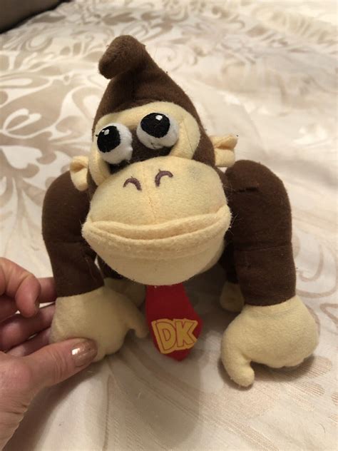 Nintendo Donkey Kong Plush With Zippered Pouch Clip