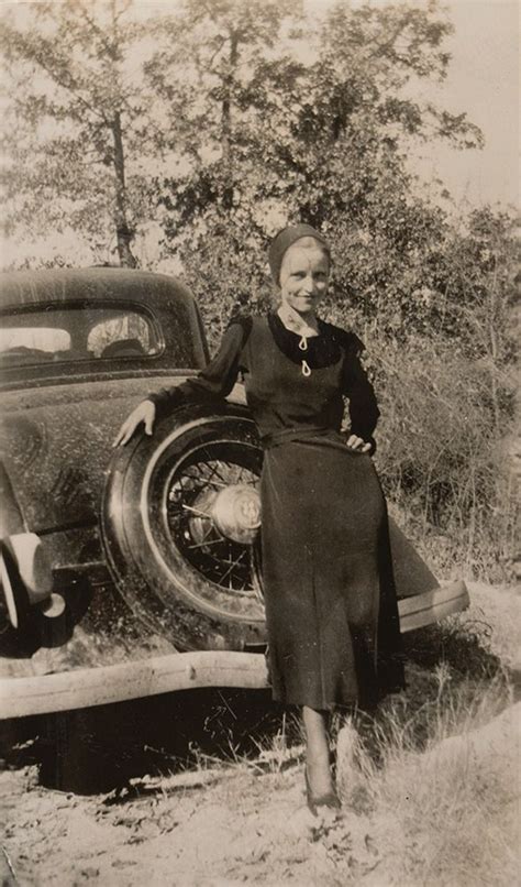 Rare Photos Of Bonnie Parker And Clyde Barrow And Friends Bonnie