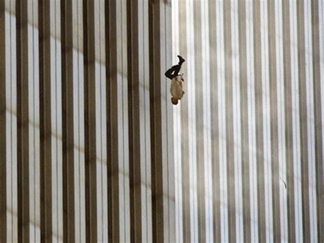 911 Photos September 11 Images Of People Jumping Out Windows