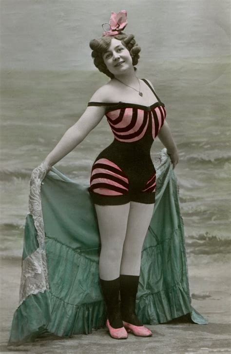 30 Vintage Pics That Defined Womens Bathing Suits In The Early 20th Century ~ Vintage Everyday