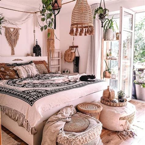 Bohemian Style Ideas For Beautiful Bedroom Decor Simple Bedroom Decor Bohemian Bedroom Decor