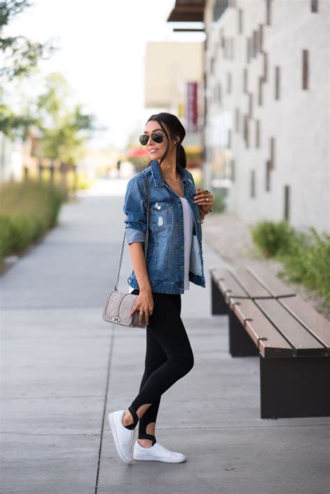 How To Wear A Denim Jacket With Leggings Brittany Maddux