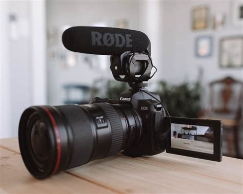 The 19 Best Cameras For Vlogging In 2020 The Ultimate Buying Guide