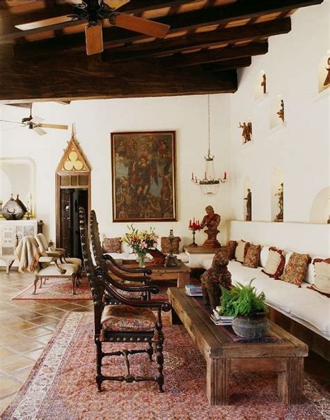 Decorate Spanish Colonial Old Hollywood Style With Whitewashed Walls