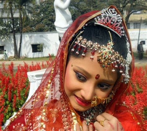 Bangladeshi Female Models Puja Cherry পুজা চেরী