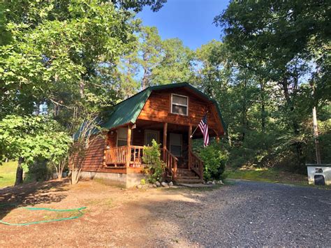Board Camp Hideaway Cabins For Rent In Mena Arkansas United States