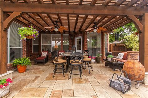 30 Pictures Of Decorated Patios