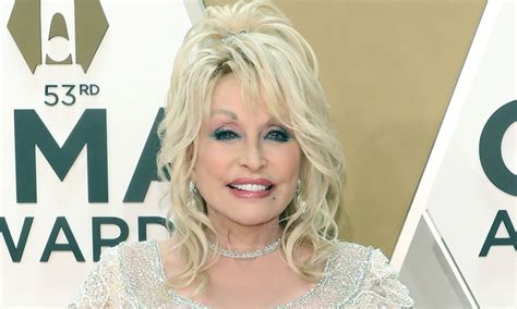 Dolly Parton Scares Some Fans As She Celebrates Big News Hello