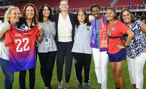 Uswnt Overhaul Continues As Gm Kate Markgraf Steps Down World Soccer Talk
