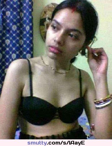 Kolkata Newly Married Hot Boudi Naked Boobs Images