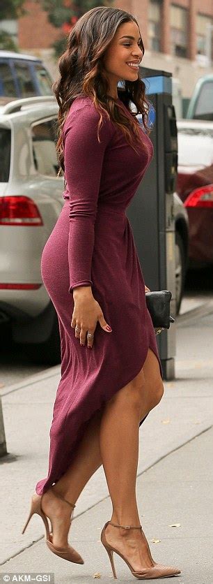 Jordin Sparks Displays Her Sculpted Legs In A Sexy Thigh High Slit