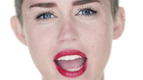 Miley Cyrus Nude Pics Página 15